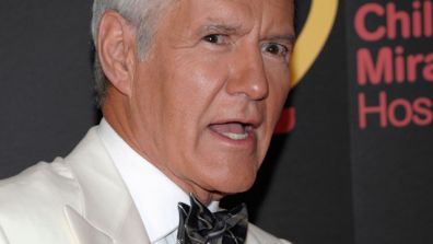 "Come, stroke the velvet of my bow-tie and I'll give you a Daily double you won't soon forget."
