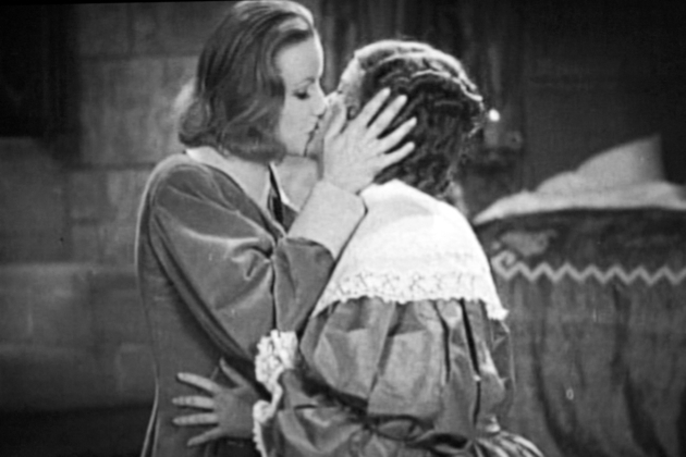 Garbo Kisses