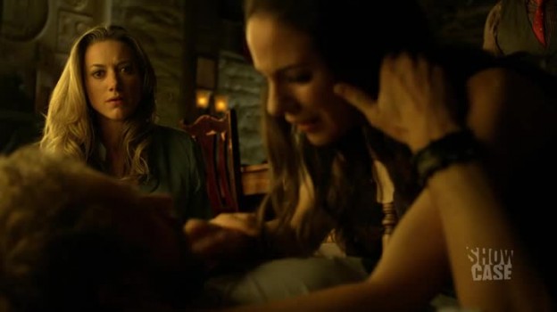 Lost Girl 3x09 - Lauren Needs A Hug
